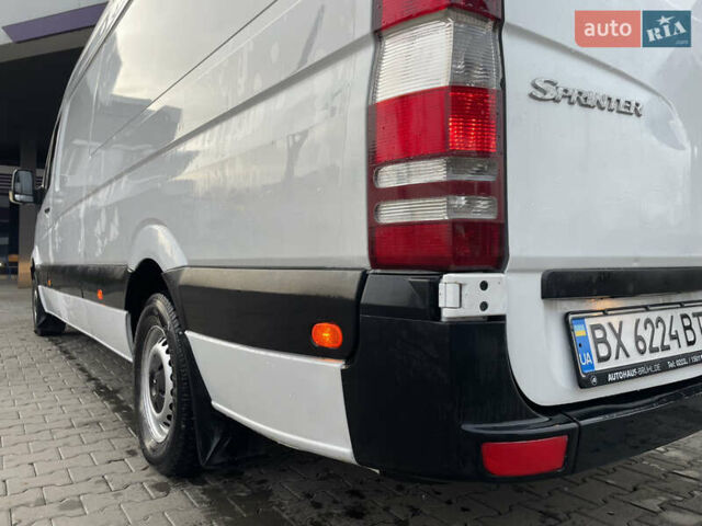 Белый Мерседес Sprinter, объемом двигателя 2.15 л и пробегом 582 тыс. км за 9300 $, фото 19 на Automoto.ua