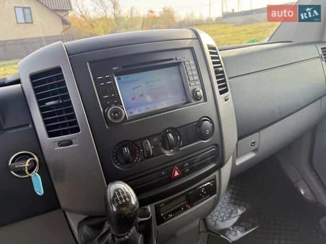 Білий Мерседес Sprinter, об'ємом двигуна 2.14 л та пробігом 280 тис. км за 15500 $, фото 8 на Automoto.ua