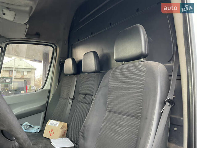 Белый Мерседес Sprinter, объемом двигателя 2.15 л и пробегом 582 тыс. км за 9300 $, фото 26 на Automoto.ua