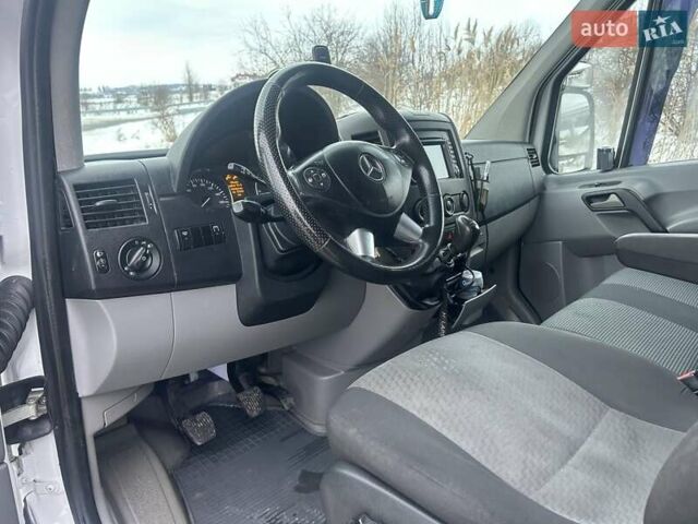 Белый Мерседес Sprinter, объемом двигателя 3 л и пробегом 76 тыс. км за 27000 $, фото 22 на Automoto.ua
