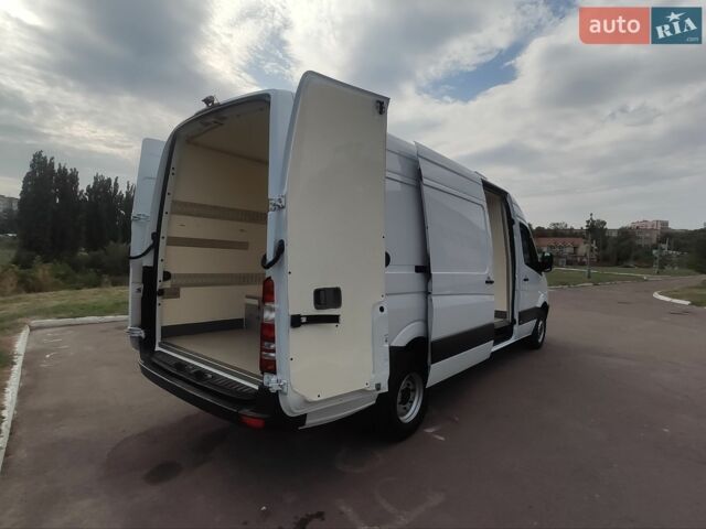 Білий Мерседес Sprinter, об'ємом двигуна 0 л та пробігом 281 тис. км за 29900 $, фото 40 на Automoto.ua
