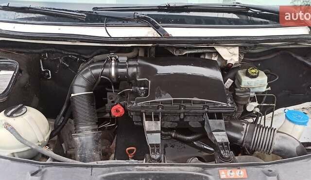 Белый Мерседес Sprinter, объемом двигателя 2.14 л и пробегом 216 тыс. км за 9300 $, фото 4 на Automoto.ua