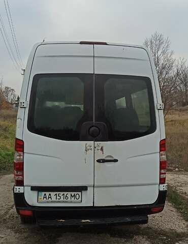 Белый Мерседес Sprinter, объемом двигателя 2.14 л и пробегом 216 тыс. км за 9300 $, фото 11 на Automoto.ua
