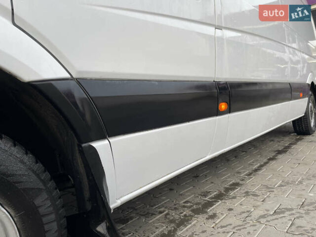 Белый Мерседес Sprinter, объемом двигателя 2.15 л и пробегом 582 тыс. км за 9300 $, фото 18 на Automoto.ua