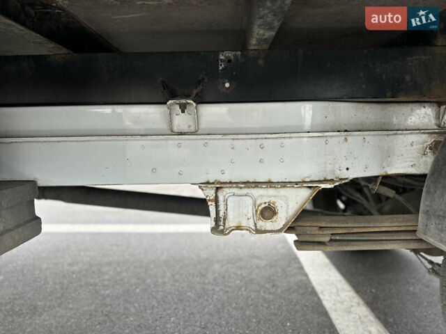 Белый Мерседес Sprinter, объемом двигателя 3 л и пробегом 310 тыс. км за 25000 $, фото 7 на Automoto.ua