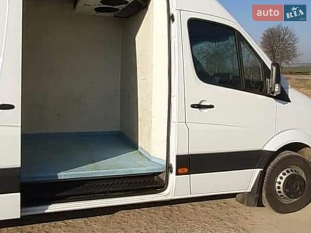 Белый Мерседес Sprinter, объемом двигателя 3.2 л и пробегом 210 тыс. км за 23000 $, фото 5 на Automoto.ua