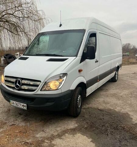 Белый Мерседес Sprinter, объемом двигателя 2.99 л и пробегом 715 тыс. км за 8300 $, фото 9 на Automoto.ua