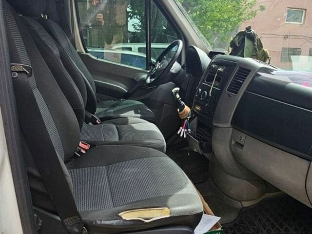 Білий Мерседес Sprinter, об'ємом двигуна 2.14 л та пробігом 290 тис. км за 7500 $, фото 4 на Automoto.ua