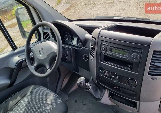 Білий Мерседес Sprinter, об'ємом двигуна 0 л та пробігом 359 тис. км за 10000 $, фото 5 на Automoto.ua