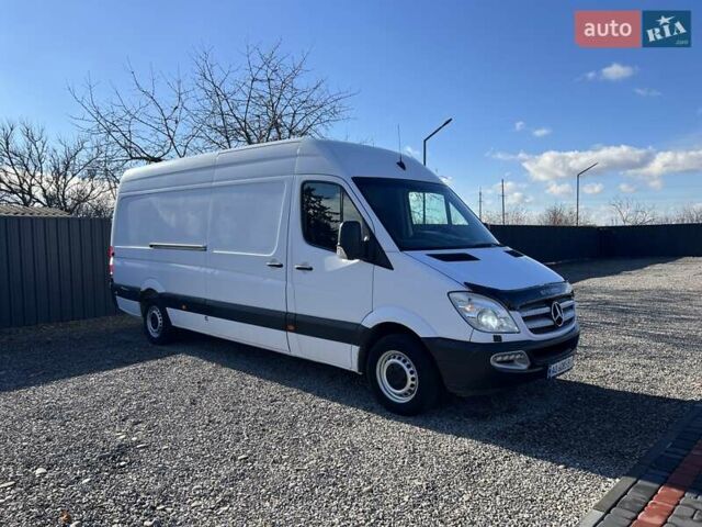 Белый Мерседес Sprinter, объемом двигателя 2.14 л и пробегом 310 тыс. км за 11500 $, фото 6 на Automoto.ua