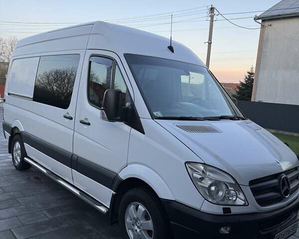 Белый Мерседес Sprinter, объемом двигателя 2.99 л и пробегом 350 тыс. км за 17500 $, фото 1 на Automoto.ua
