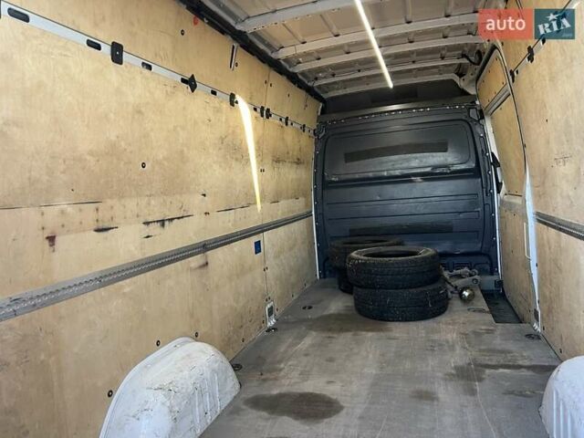 Белый Мерседес Sprinter, объемом двигателя 2.14 л и пробегом 310 тыс. км за 11500 $, фото 12 на Automoto.ua