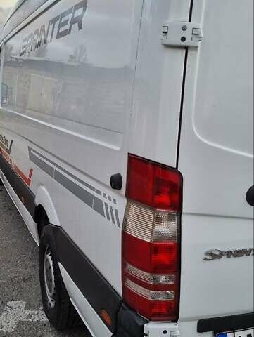 Білий Мерседес Sprinter, об'ємом двигуна 2.14 л та пробігом 327 тис. км за 17200 $, фото 5 на Automoto.ua