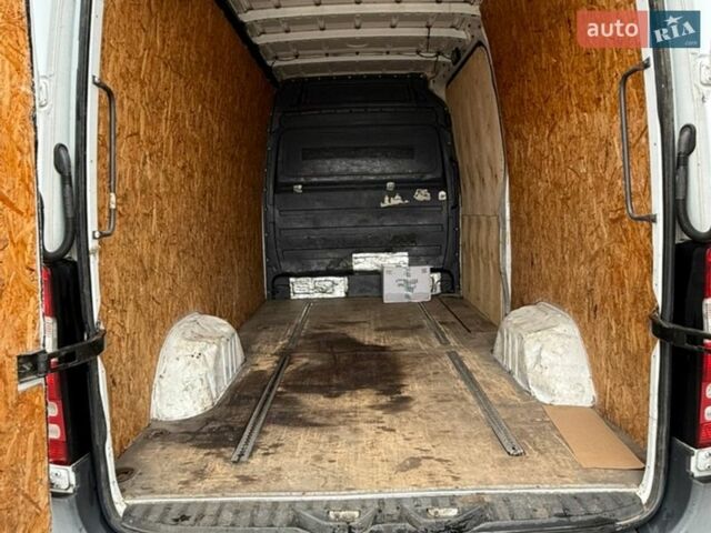 Белый Мерседес Sprinter, объемом двигателя 2.14 л и пробегом 420 тыс. км за 12200 $, фото 27 на Automoto.ua