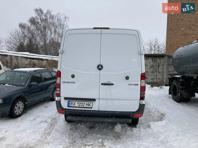 Белый Мерседес Sprinter, объемом двигателя 2.14 л и пробегом 382 тыс. км за 12700 $, фото 14 на Automoto.ua