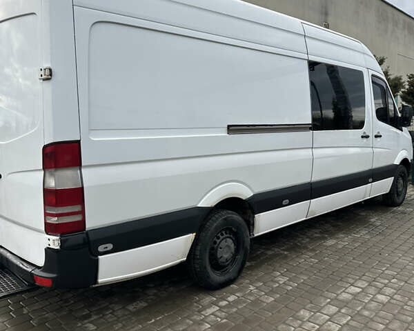 Білий Мерседес Sprinter, об'ємом двигуна 2.14 л та пробігом 285 тис. км за 13999 $, фото 6 на Automoto.ua