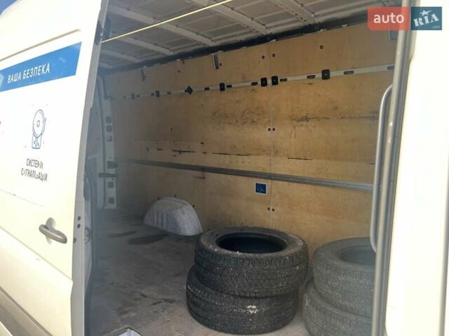 Белый Мерседес Sprinter, объемом двигателя 2.14 л и пробегом 310 тыс. км за 11500 $, фото 21 на Automoto.ua