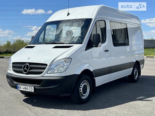 Білий Мерседес Sprinter, об'ємом двигуна 2.2 л та пробігом 273 тис. км за 14800 $, фото 2 на Automoto.ua