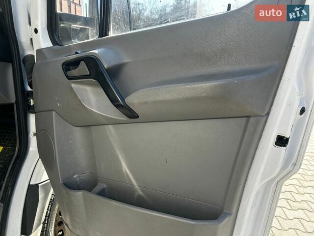Білий Мерседес Sprinter, об'ємом двигуна 2.69 л та пробігом 422 тис. км за 16300 $, фото 20 на Automoto.ua