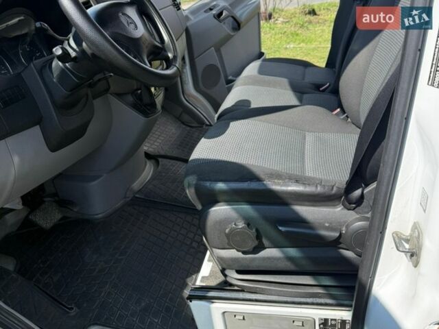 Белый Мерседес Sprinter, объемом двигателя 2.1 л и пробегом 600 тыс. км за 13900 $, фото 11 на Automoto.ua