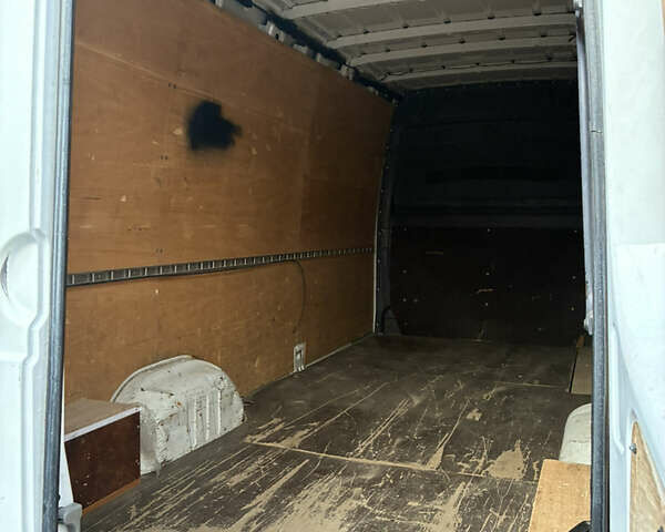 Белый Мерседес Sprinter, объемом двигателя 2.14 л и пробегом 427 тыс. км за 11500 $, фото 9 на Automoto.ua