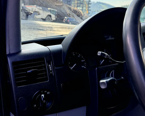 Белый Мерседес Sprinter, объемом двигателя 0 л и пробегом 620 тыс. км за 12500 $, фото 4 на Automoto.ua