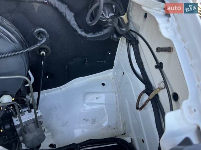 Белый Мерседес Sprinter, объемом двигателя 2.14 л и пробегом 310 тыс. км за 11500 $, фото 8 на Automoto.ua