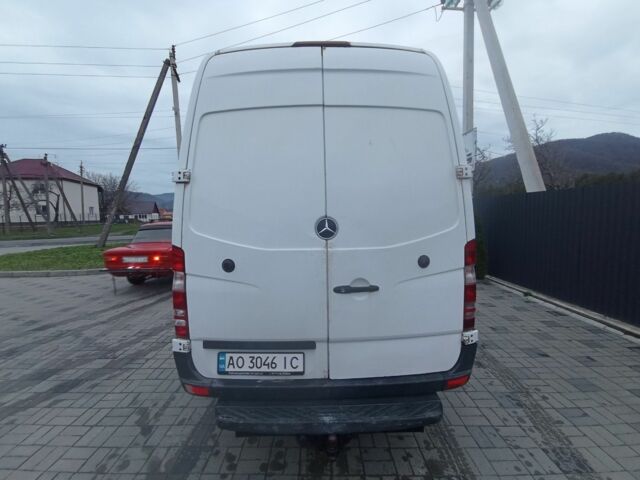 Белый Мерседес Sprinter, объемом двигателя 2.1 л и пробегом 290 тыс. км за 11000 $, фото 6 на Automoto.ua