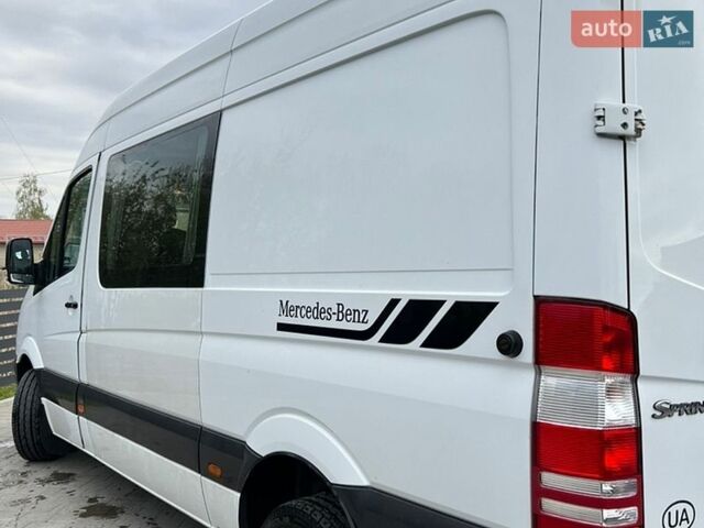 Белый Мерседес Sprinter, объемом двигателя 2.14 л и пробегом 417 тыс. км за 11500 $, фото 3 на Automoto.ua