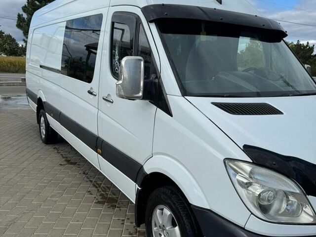Білий Мерседес Sprinter, об'ємом двигуна 2.99 л та пробігом 900 тис. км за 18500 $, фото 5 на Automoto.ua