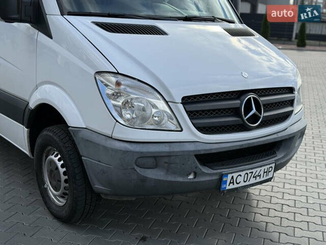 Мерседес Sprinter 2011 в Луцке на Automoto.ua Белый Мерседес Sprinter, объемом двигателя 2.69 л и пробегом 256 тыс. км за 18500 $, фото 2 на Automoto.ua