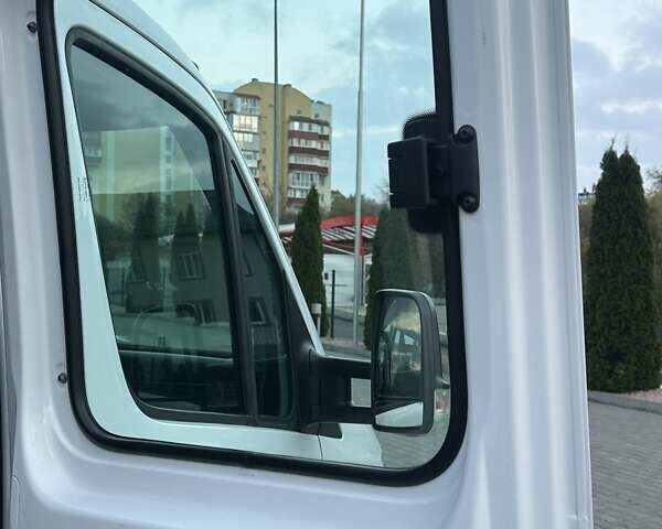 Мерседес Sprinter 2011 в Виннице на Automoto.ua Белый Мерседес Sprinter, объемом двигателя 2.99 л и пробегом 300 тыс. км за 18000 $, фото 18 на Automoto.ua