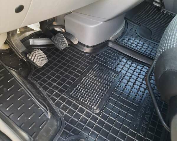 Білий Мерседес Sprinter, об'ємом двигуна 2.14 л та пробігом 215 тис. км за 15000 $, фото 24 на Automoto.ua