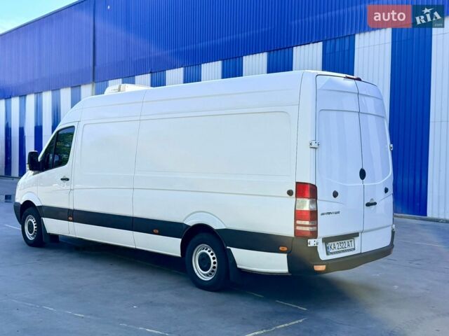 Білий Мерседес Sprinter, об'ємом двигуна 2.2 л та пробігом 382 тис. км за 13600 $, фото 4 на Automoto.ua