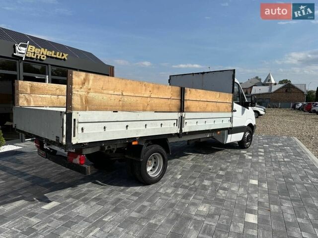 Белый Мерседес Sprinter, объемом двигателя 3.2 л и пробегом 389 тыс. км за 18500 $, фото 6 на Automoto.ua