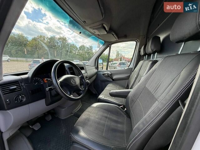 Белый Мерседес Sprinter, объемом двигателя 3 л и пробегом 595 тыс. км за 16500 $, фото 14 на Automoto.ua