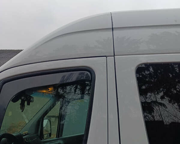 Белый Мерседес Sprinter, объемом двигателя 0 л и пробегом 300 тыс. км за 18500 $, фото 1 на Automoto.ua
