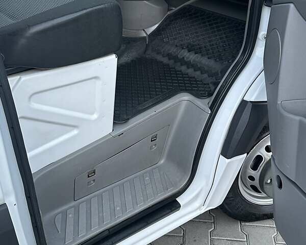 Мерседес Sprinter 2011 в Виннице на Automoto.ua Белый Мерседес Sprinter, объемом двигателя 2.99 л и пробегом 300 тыс. км за 18000 $, фото 20 на Automoto.ua