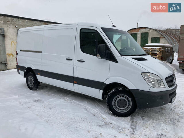 Белый Мерседес Sprinter, объемом двигателя 2.14 л и пробегом 382 тыс. км за 12700 $, фото 10 на Automoto.ua