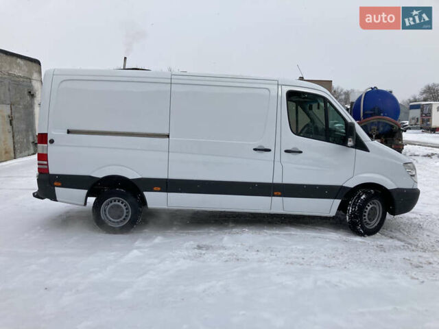 Белый Мерседес Sprinter, объемом двигателя 2.14 л и пробегом 382 тыс. км за 12700 $, фото 9 на Automoto.ua