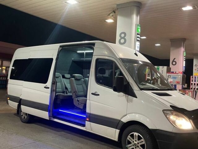 Білий Мерседес Sprinter, об'ємом двигуна 2.7 л та пробігом 495 тис. км за 17700 $, фото 1 на Automoto.ua