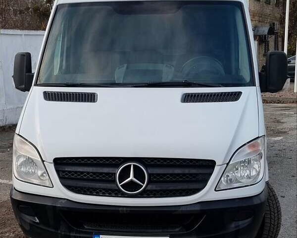 Білий Мерседес Sprinter, об'ємом двигуна 2.14 л та пробігом 327 тис. км за 17200 $, фото 1 на Automoto.ua