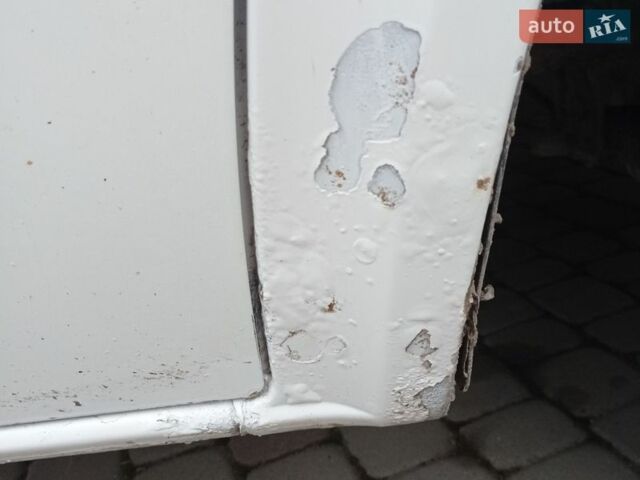 Белый Мерседес Sprinter, объемом двигателя 2.2 л и пробегом 400 тыс. км за 10500 $, фото 16 на Automoto.ua