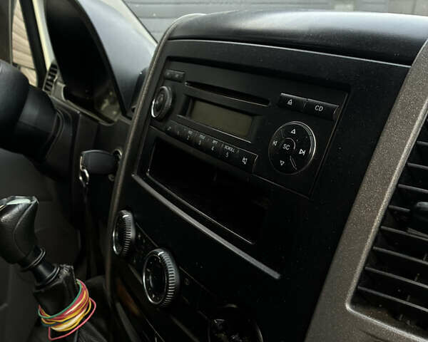 Белый Мерседес Sprinter, объемом двигателя 2.14 л и пробегом 427 тыс. км за 11500 $, фото 7 на Automoto.ua