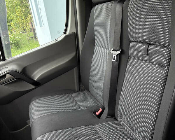 Білий Мерседес Sprinter, об'ємом двигуна 2.14 л та пробігом 438 тис. км за 10700 $, фото 12 на Automoto.ua