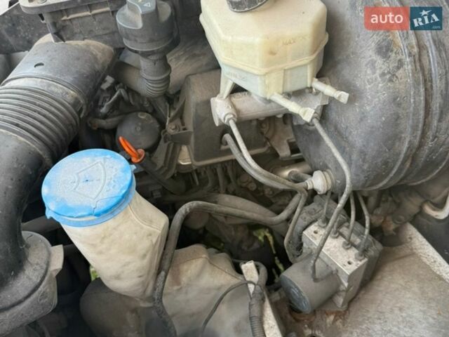 Белый Мерседес Sprinter, объемом двигателя 2.1 л и пробегом 600 тыс. км за 16900 $, фото 17 на Automoto.ua