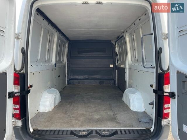 Белый Мерседес Sprinter, объемом двигателя 2.14 л и пробегом 537 тыс. км за 13999 $, фото 22 на Automoto.ua