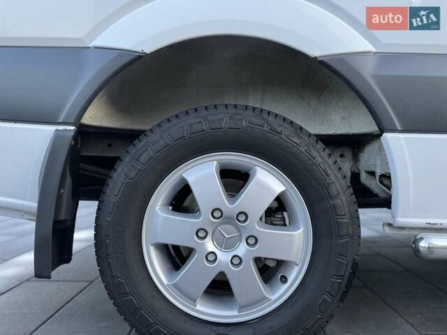 Белый Мерседес Sprinter, объемом двигателя 2.99 л и пробегом 350 тыс. км за 17500 $, фото 20 на Automoto.ua