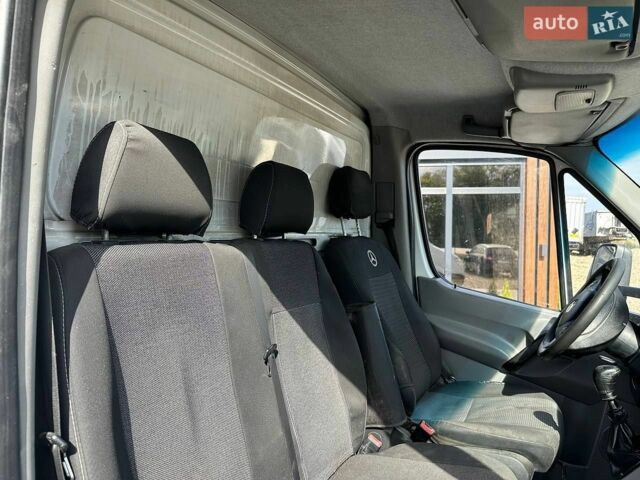 Белый Мерседес Sprinter, объемом двигателя 3.2 л и пробегом 389 тыс. км за 18500 $, фото 16 на Automoto.ua