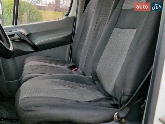 Белый Мерседес Sprinter, объемом двигателя 2.14 л и пробегом 980 тыс. км за 16000 $, фото 21 на Automoto.ua